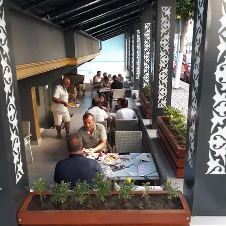 Moonbow Ξενοδοχείο 3*