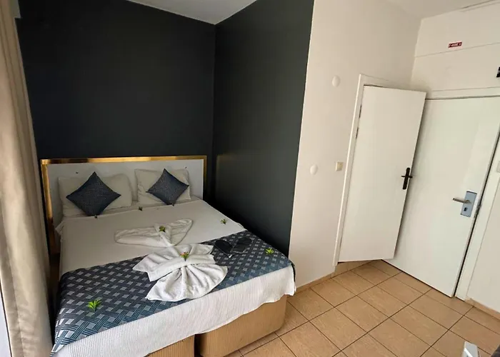 Moonbow ألانيا