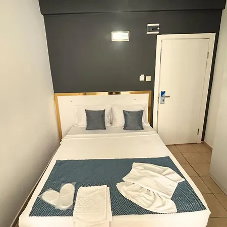 Hotell Moonbow 3*