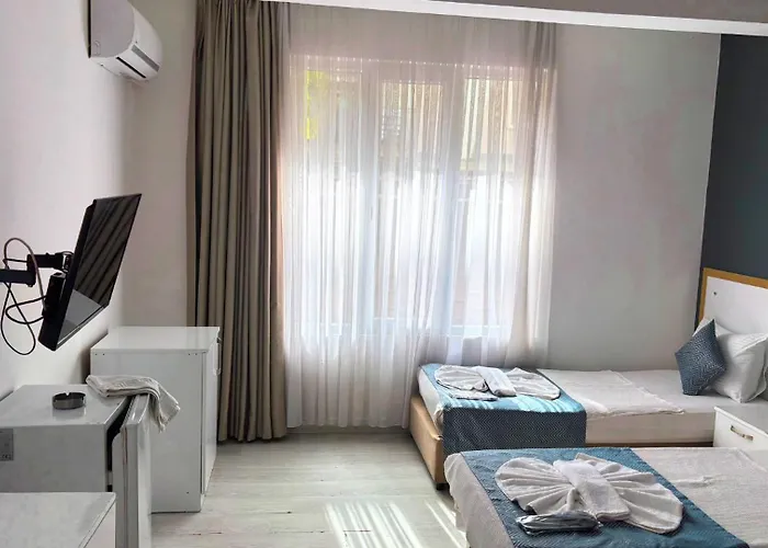 Moonbow מלון אלאניה