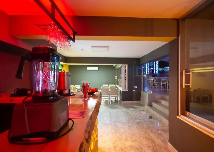 Moonbow ホテル アランヤ