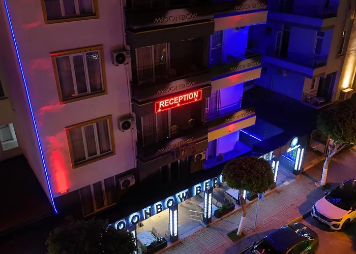 Moonbow ホテル