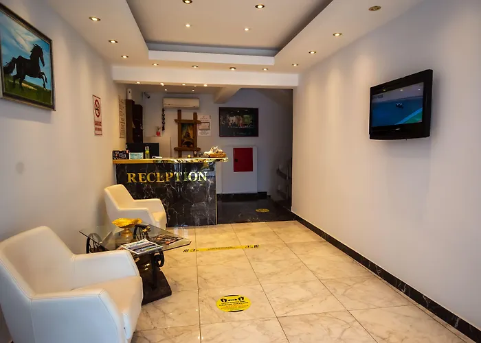 Moonbow ホテル 3*