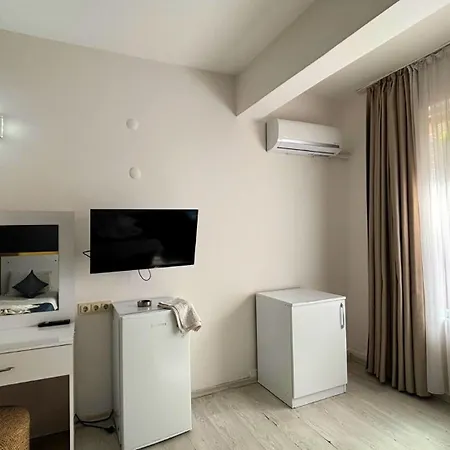 Moonbow Otel 3*