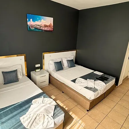 Moonbow Otel